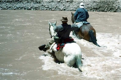 Cruce de la Cordillera de Los Andes Cabalgata Sanmartiniana